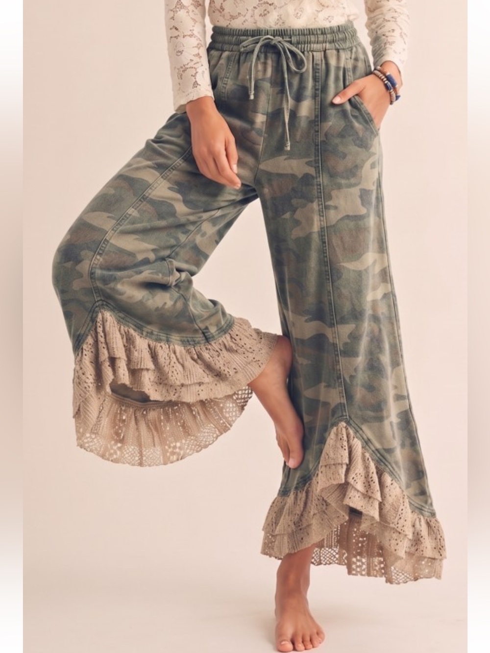 ARRIVES OCTOBER ❤️ VINTAGE LACE INFUSED COUTURE ELASTIC
WAIST PANTS